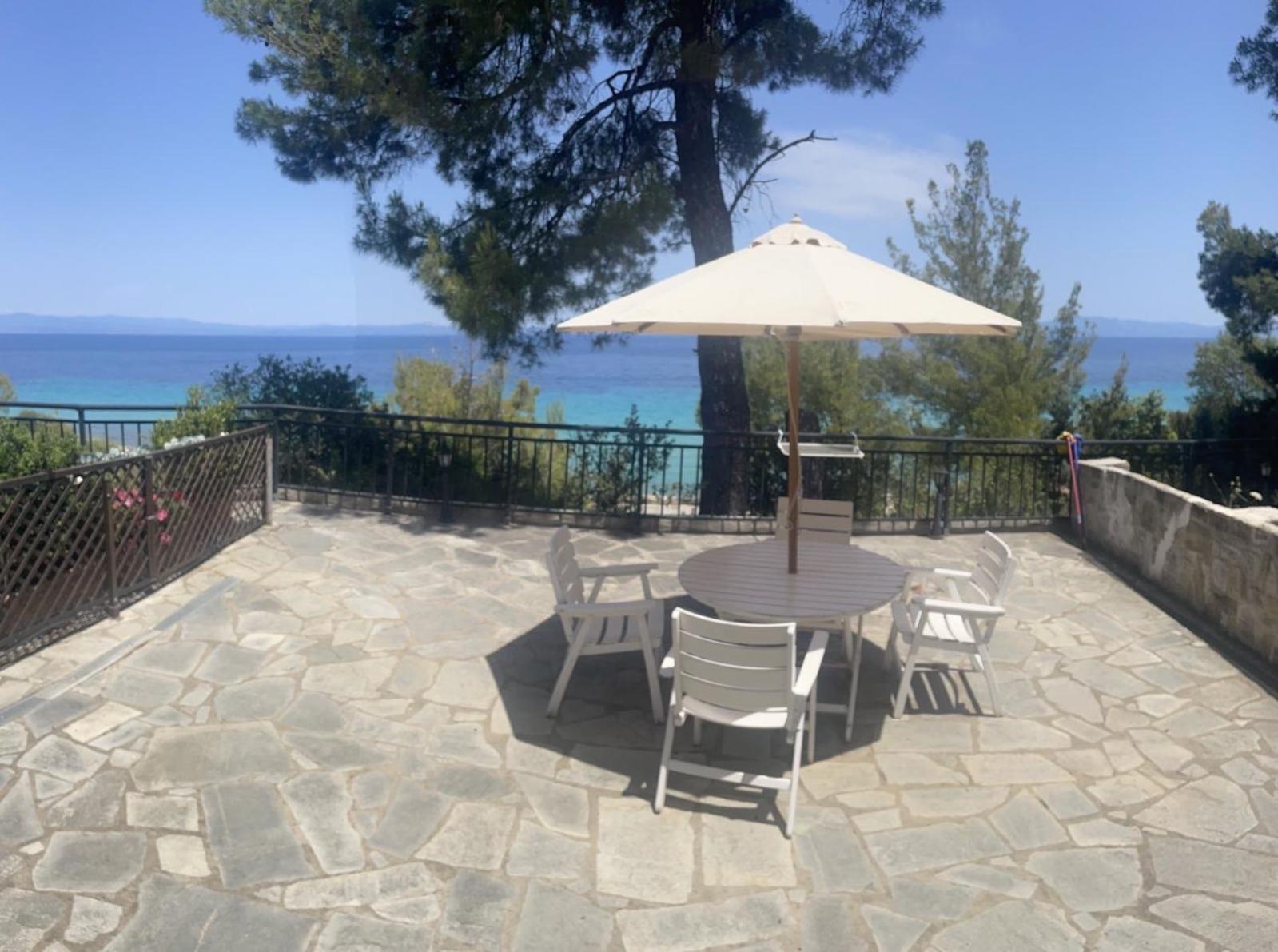 Kaliva Near The Beach Kriopigi Bagian luar foto