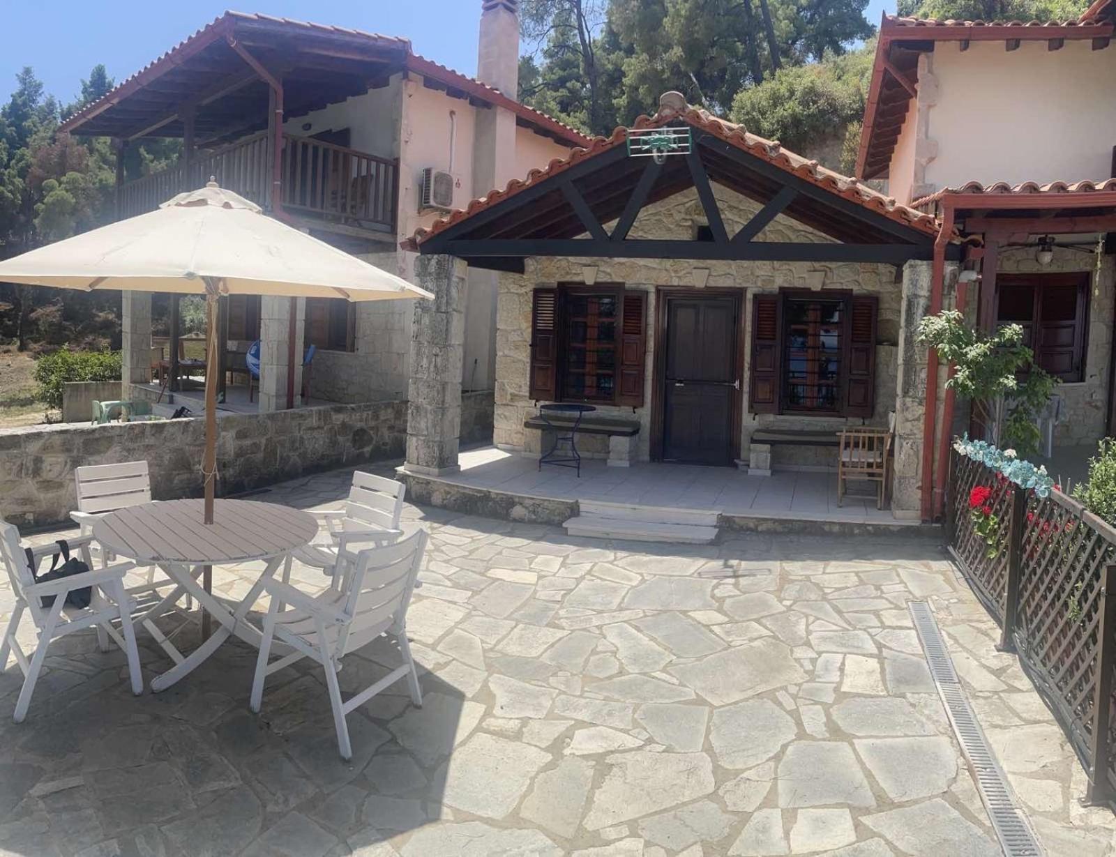 Kaliva Near The Beach Kriopigi Bagian luar foto